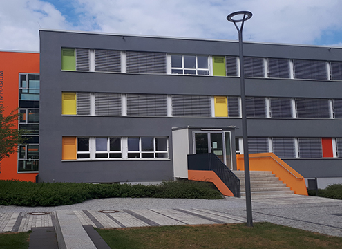  L. Leichhardt Gymnasium